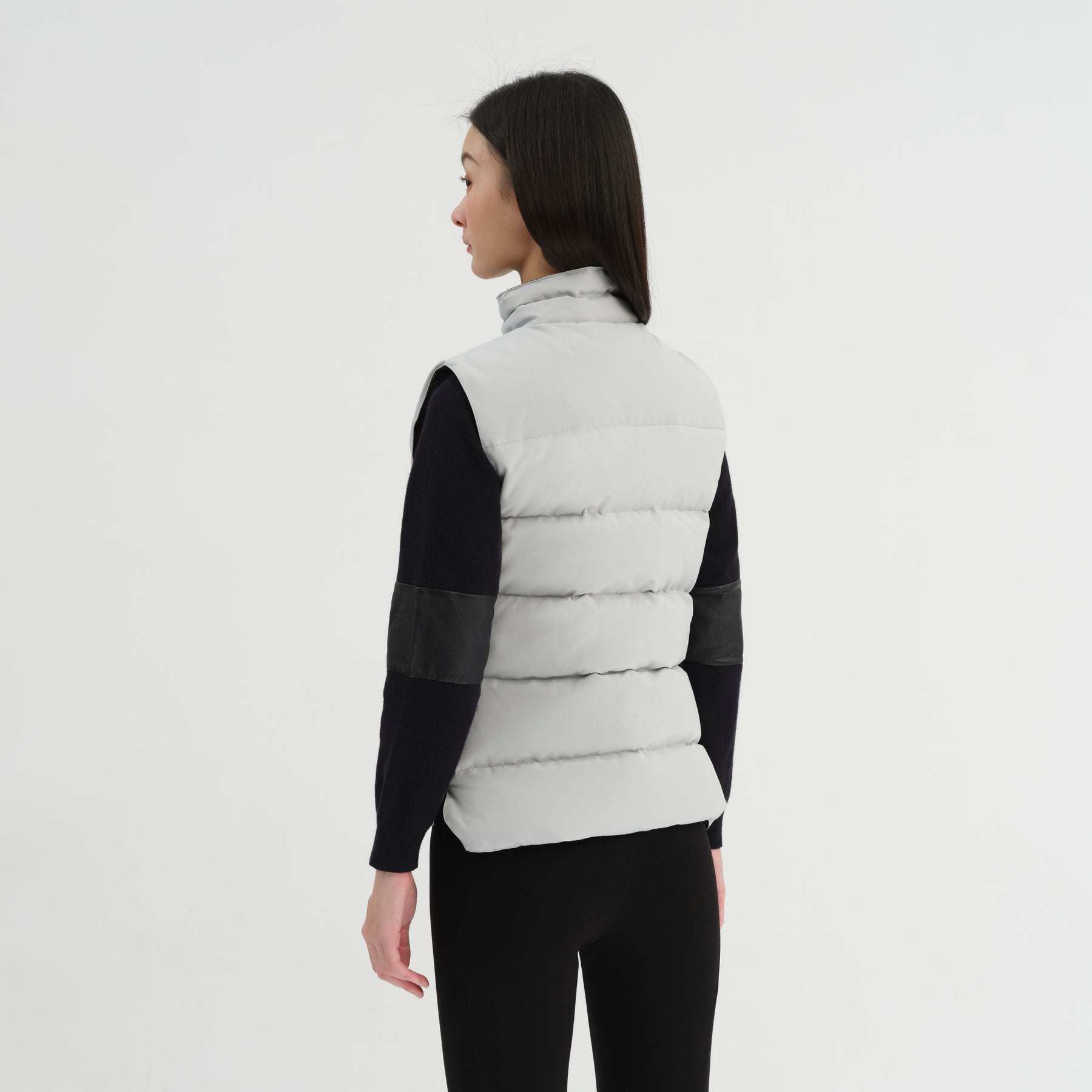 Pamila Vest